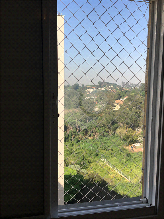Apartamento de 02 dormitórios à venda na Granja Vianna
