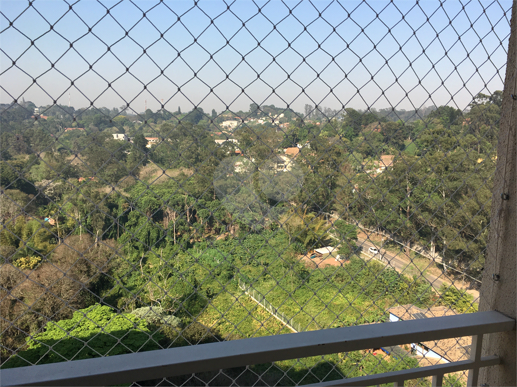 Apartamento de 02 dormitórios à venda na Granja Vianna