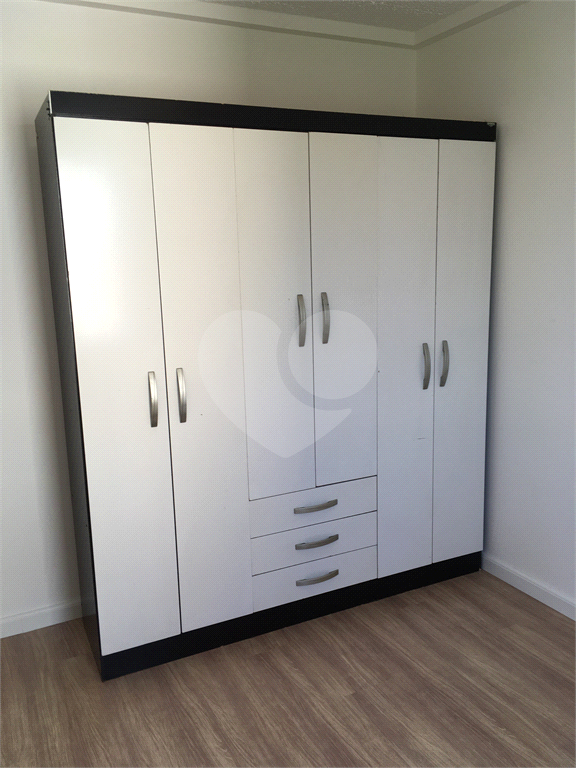 Apartamento de 02 dormitórios à venda na Granja Vianna
