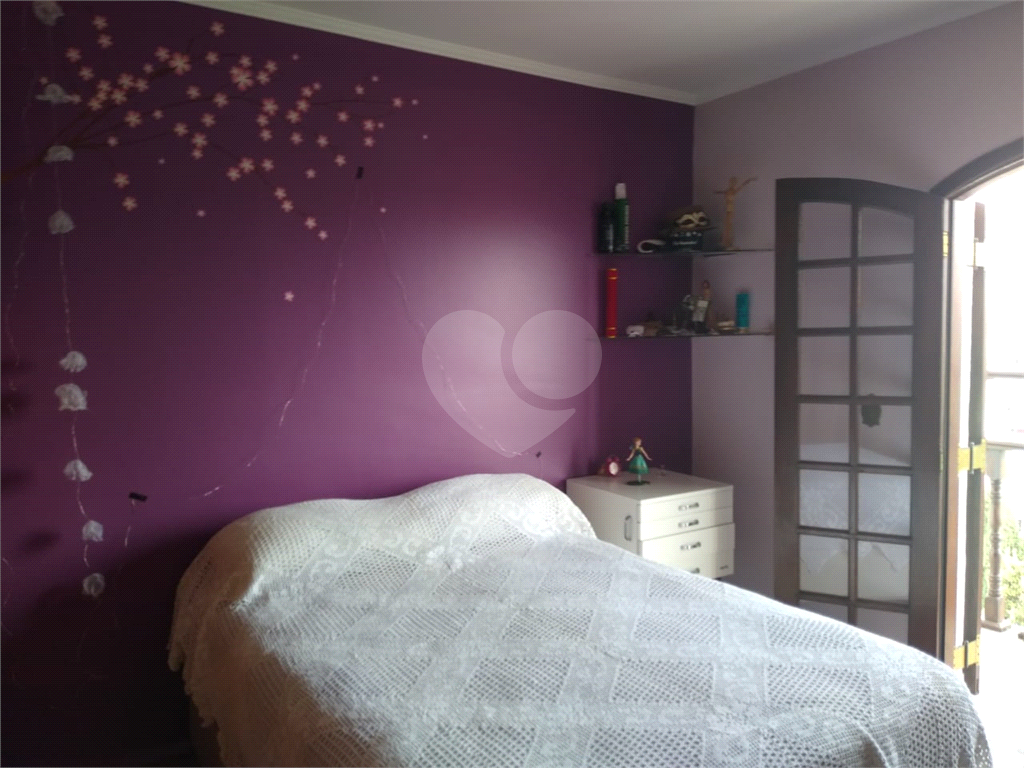 Casa Jardim França com 4 dormitórios, 2 suítes, sala ampla com lareira. cozinha, piscina, 8 vagas