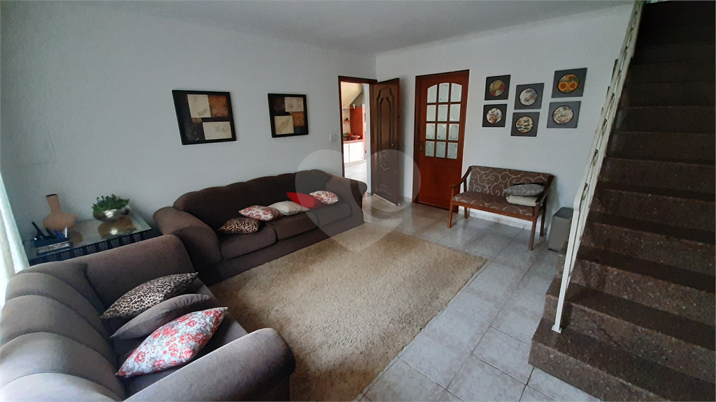 Casa à venda na Parada Inglesa, 3 quartos , 1 suíte, escritório, 3 vagas. Próximo ao metrô.