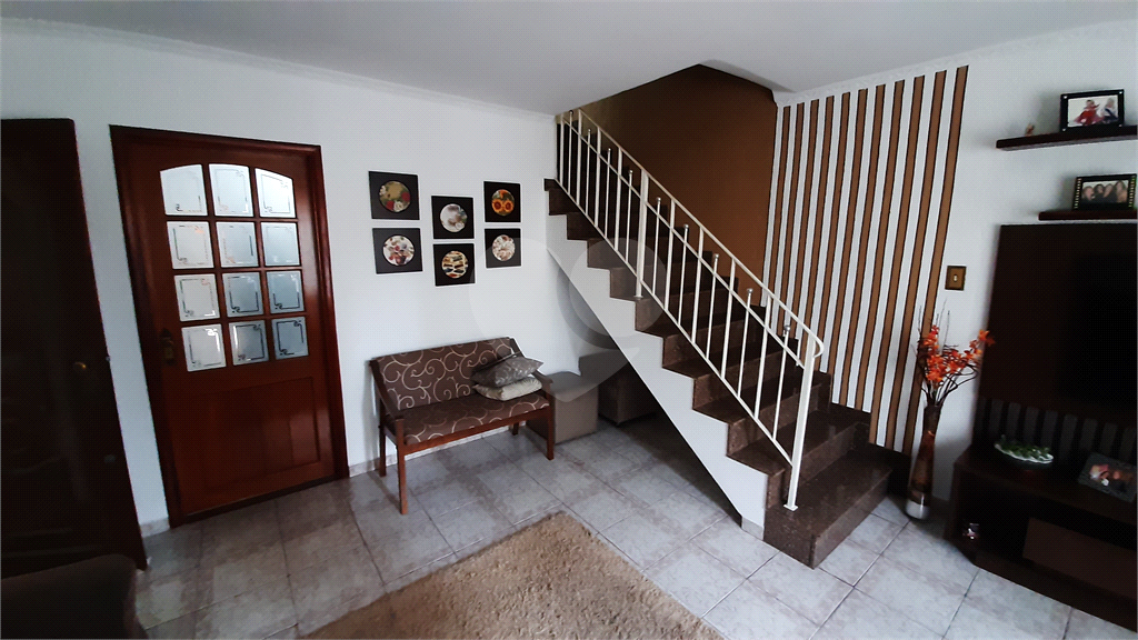 Casa à venda na Parada Inglesa, 3 quartos , 1 suíte, escritório, 3 vagas. Próximo ao metrô.