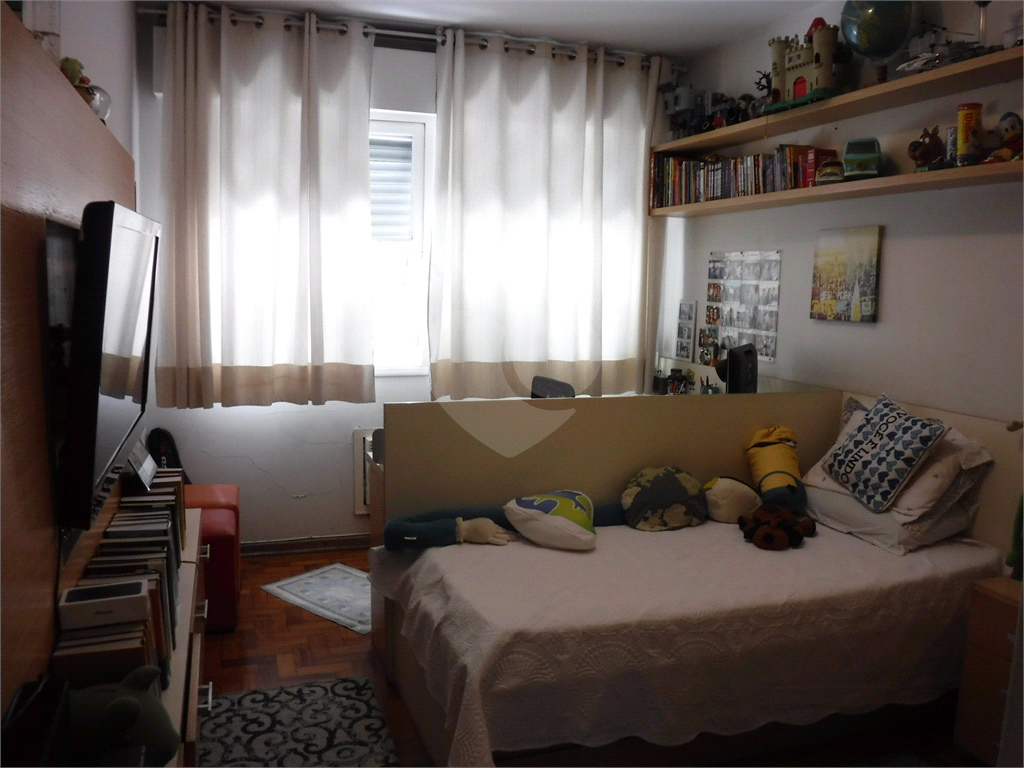 Apartamento à venda com 2 quartos, 100m² - Foto 13