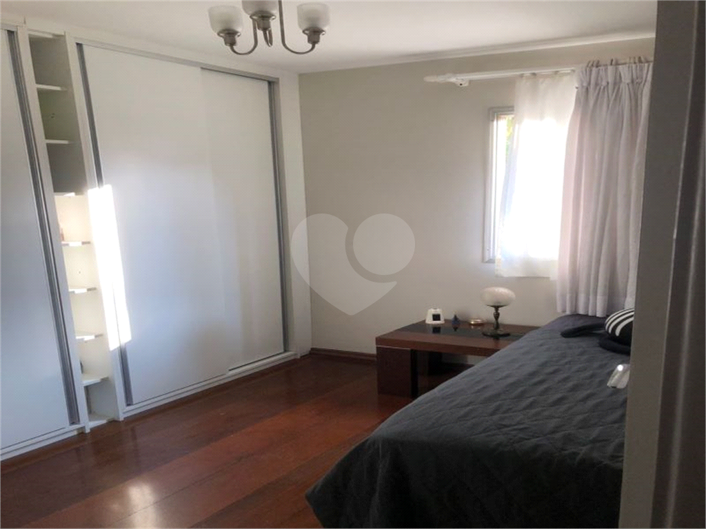 APARTAMENTO em CASA VERDE