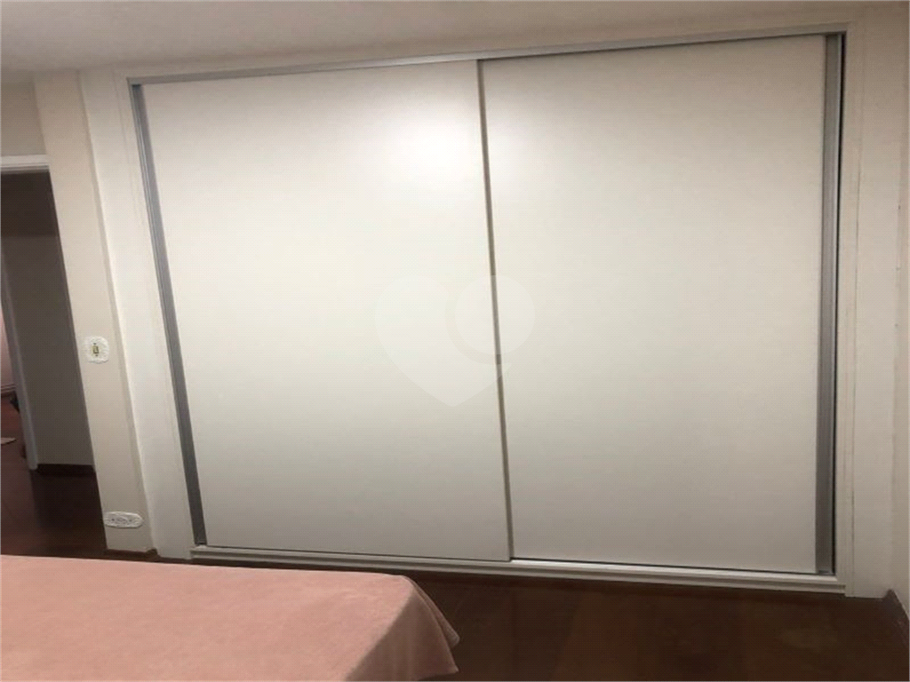 APARTAMENTO em CASA VERDE