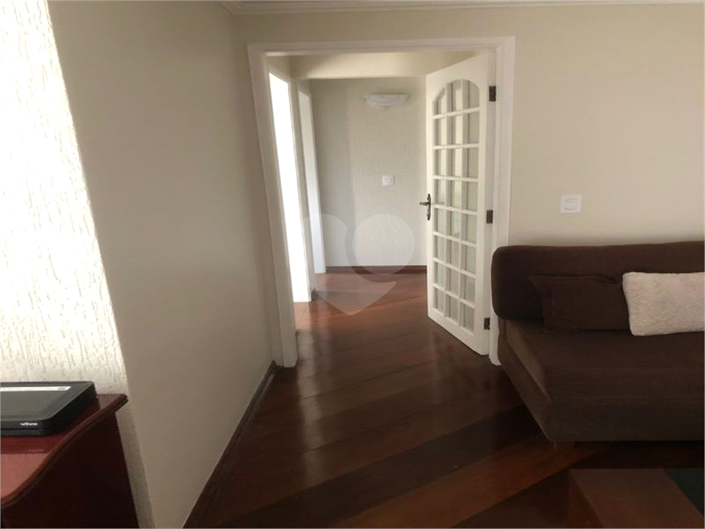 APARTAMENTO em CASA VERDE