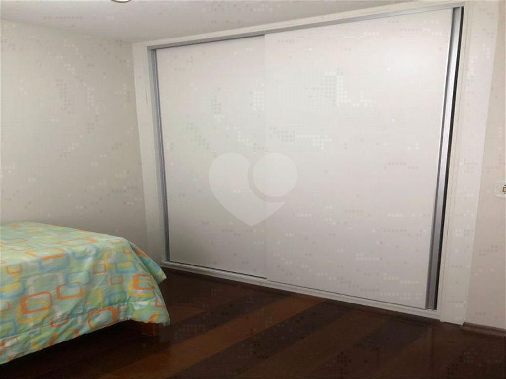 APARTAMENTO em CASA VERDE