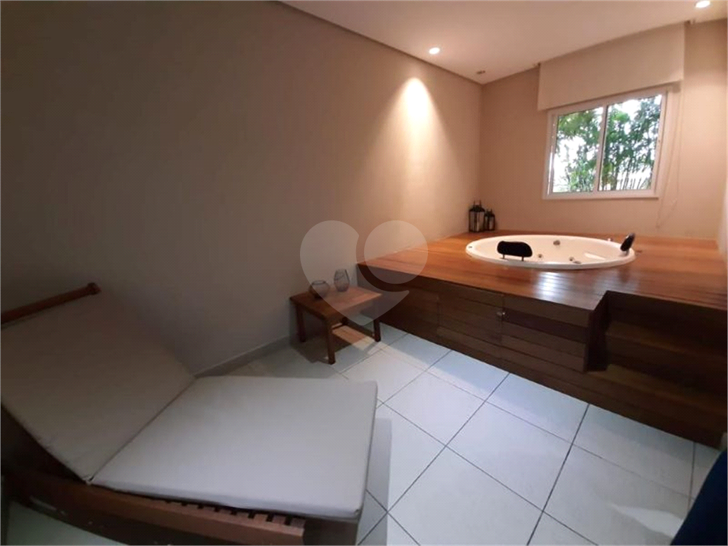 APARTAMENTO em CASA VERDE