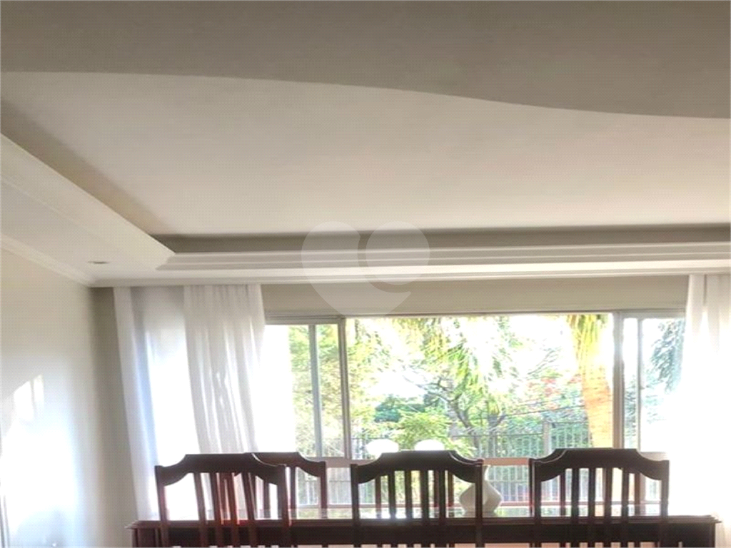 APARTAMENTO em CASA VERDE