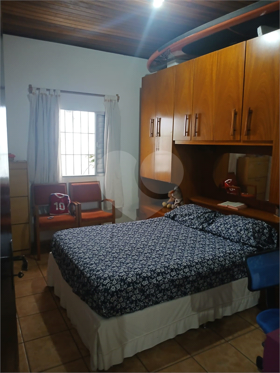 Casa à venda com 3 quartos, 155m² - Foto 2