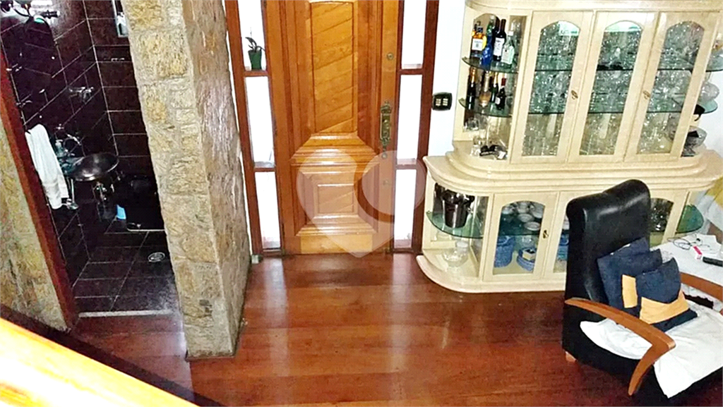 Sobrado à venda com 4 quartos, 242m² - Foto 3