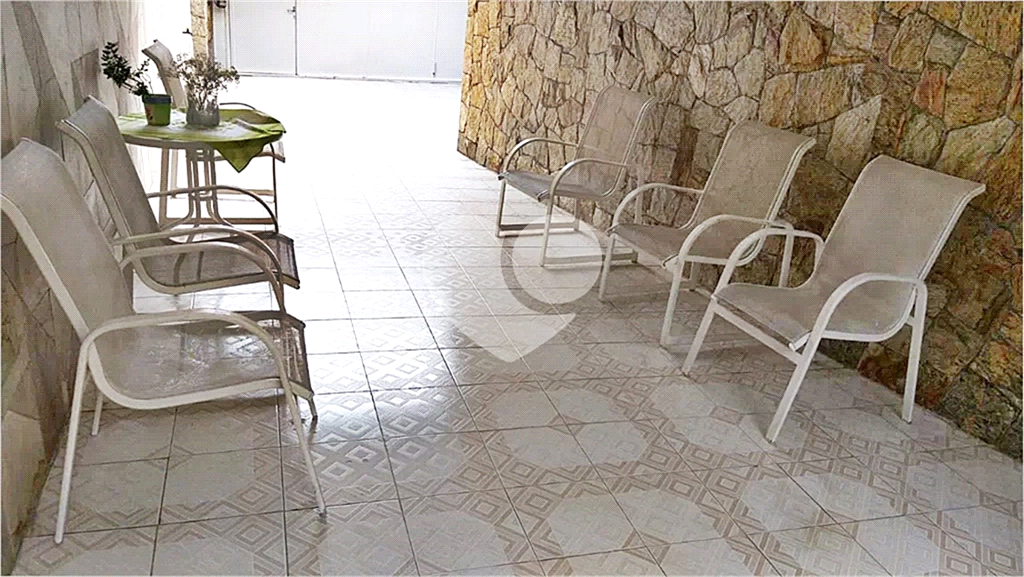 Sobrado à venda com 4 quartos, 242m² - Foto 4