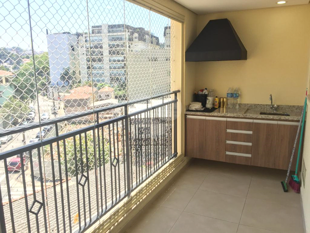 APARTAMENTO em SANTANA