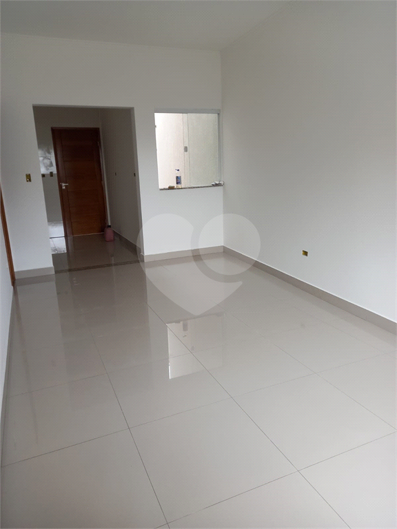 Sobrado novo de 3 quartos 1 suíte, 3 vagas de garagem Tremembé