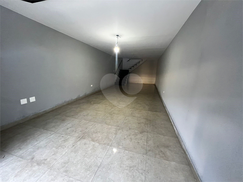 Casa térrea na Vila Paiva, com 300m aproximados de terreno,
