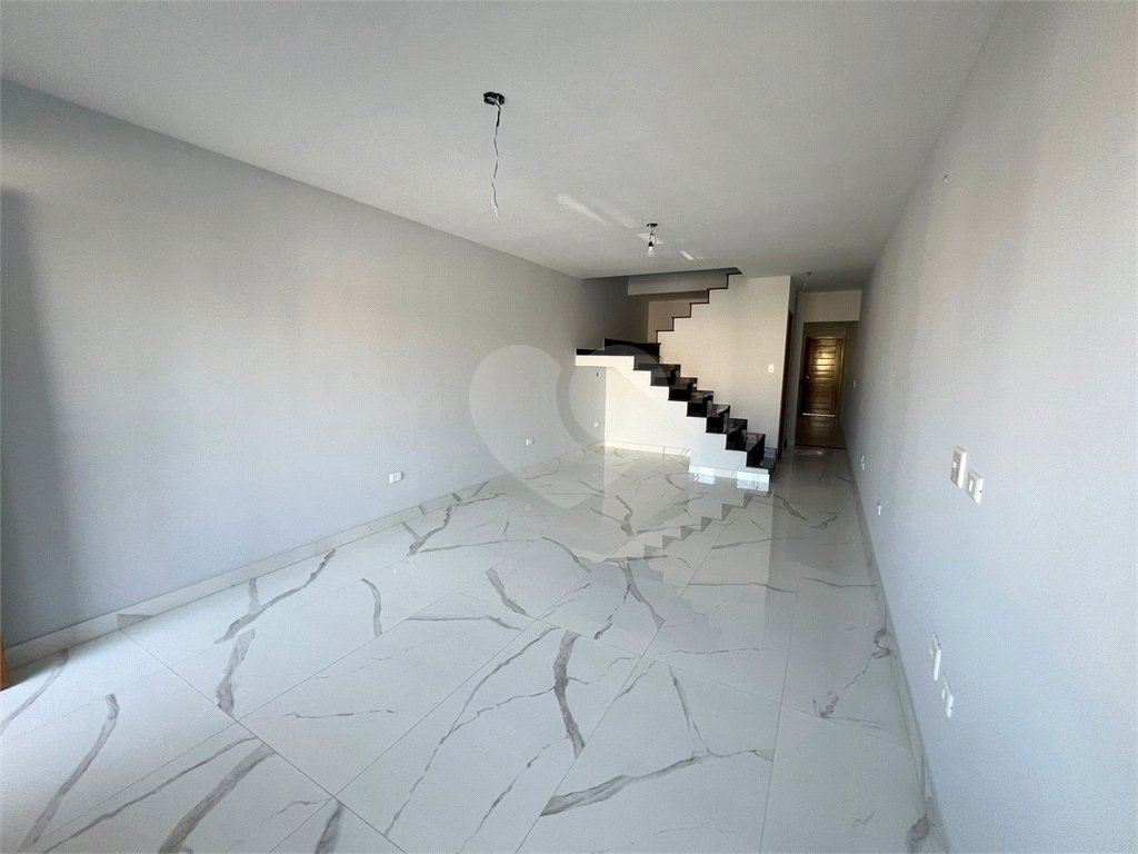 Casa térrea na Vila Paiva, com 300m aproximados de terreno,
