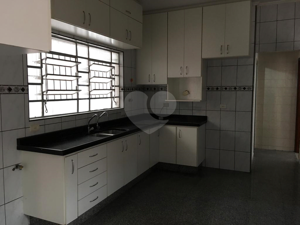 Casa à venda com 3 quartos, 280m² - Foto 4