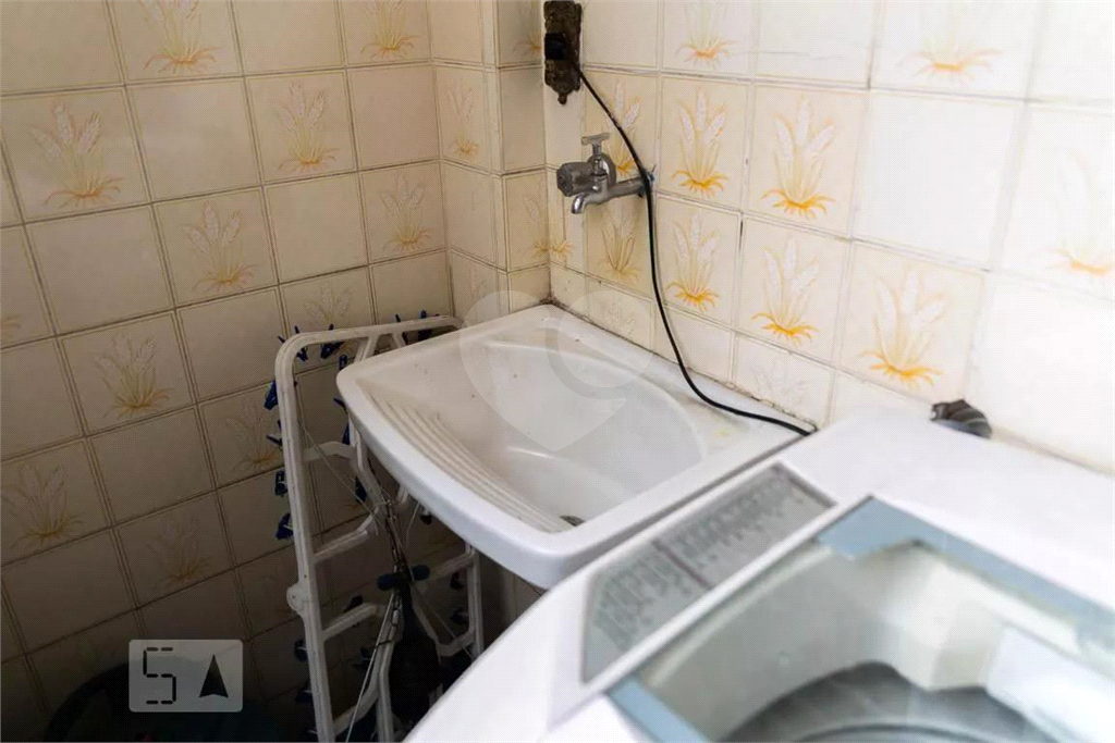 Apto com 88 metros 2 dorm 1 banheiro