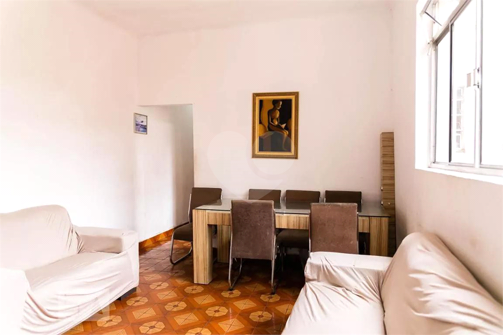 Apto com 88 metros 2 dorm 1 banheiro
