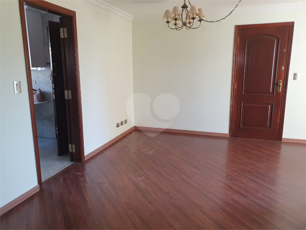 APARTAMENTO em SANTANA