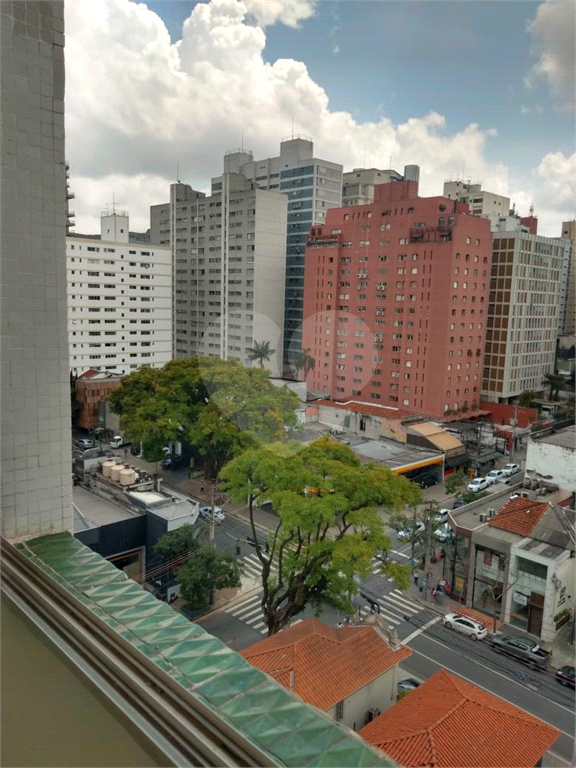 Excelente sala comercial para locação com 72 m2 de área útil, nos Jardins