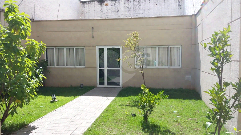 Apartamento à venda com 1 quarto, 30m² - Foto 19