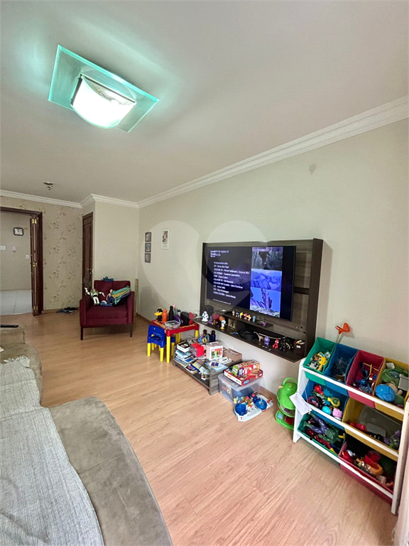 Apartamento na Av. Braz Leme, 110 metros, 3 dormitórios 1 suíte e 2 vagas 