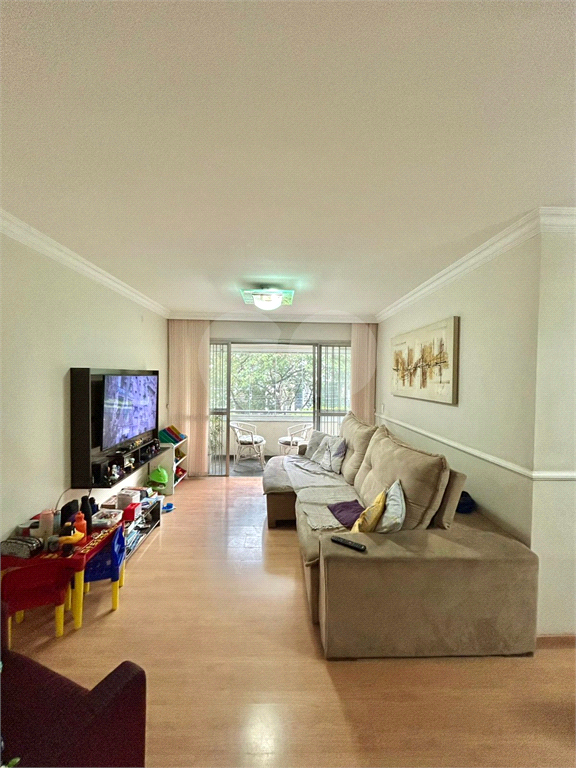 Apartamento na Av. Braz Leme, 110 metros, 3 dormitórios 1 suíte e 2 vagas 