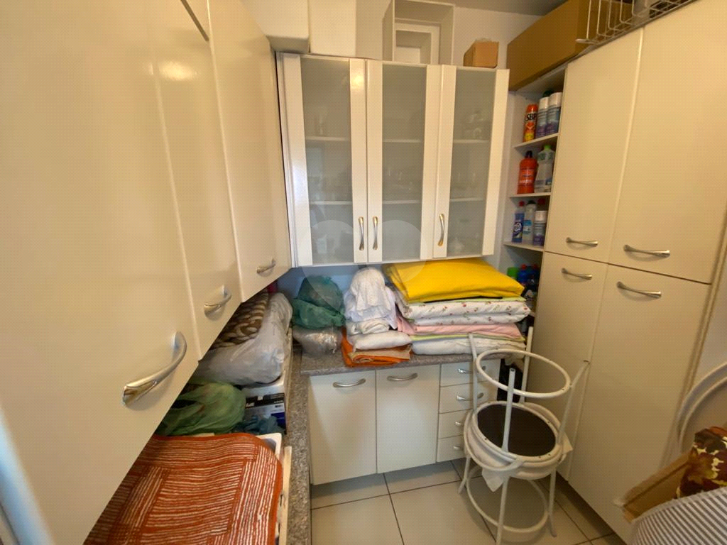 Apartamento à venda com 2 quartos, 72m² - Foto 11