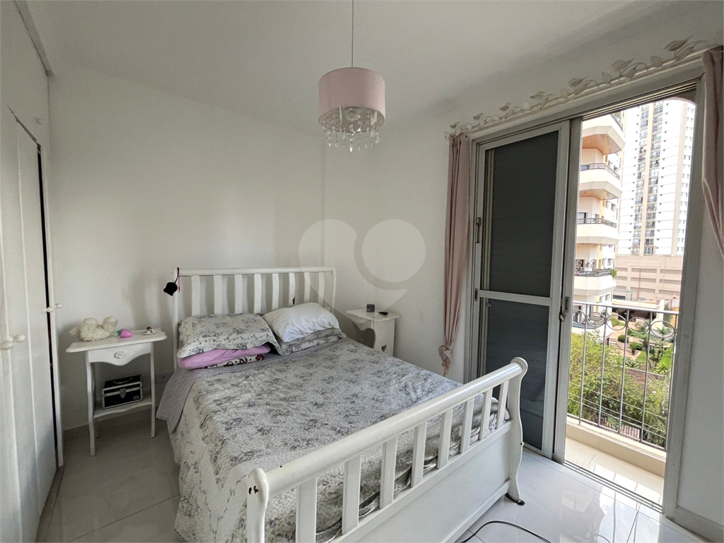 Apartamento à venda com 2 quartos, 58m² - Foto 17