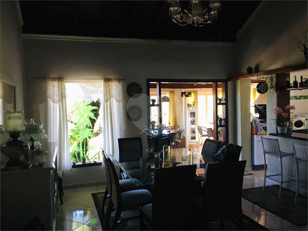 Casa à venda na cidade de Analândia SP