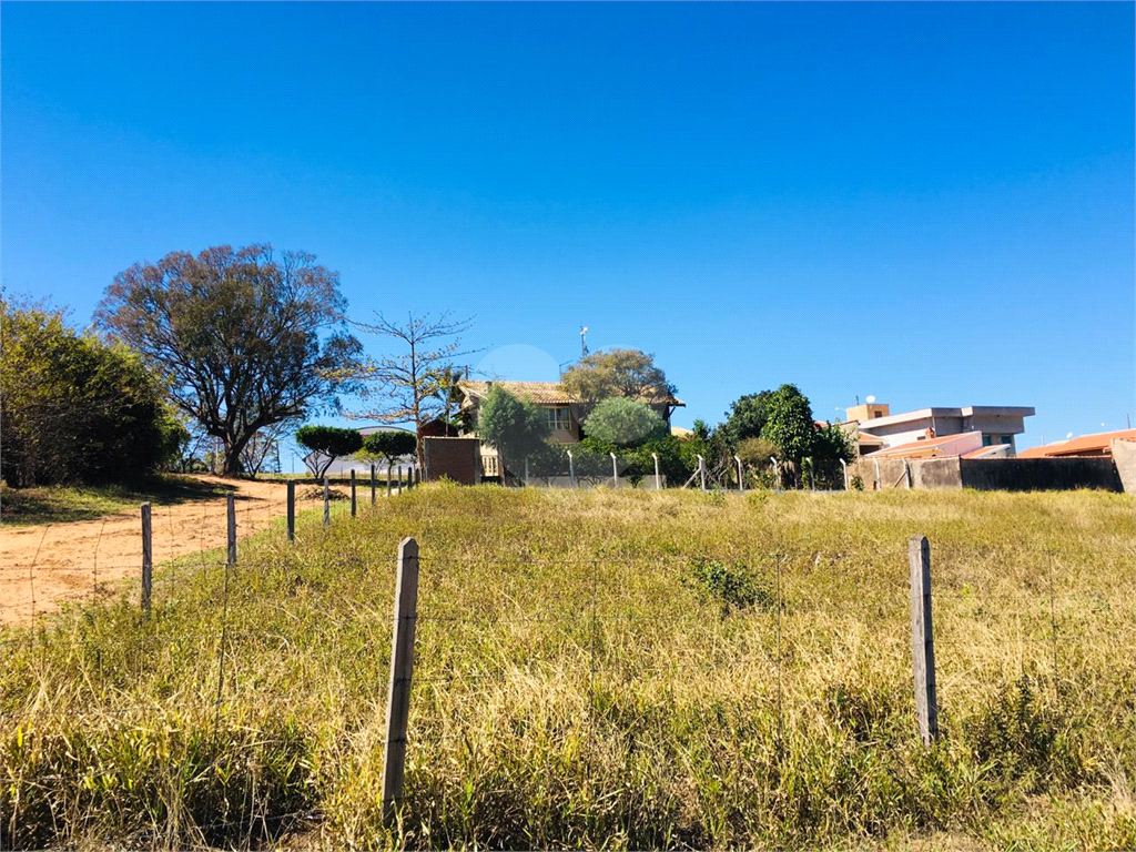 Casa à venda na cidade de Analândia SP