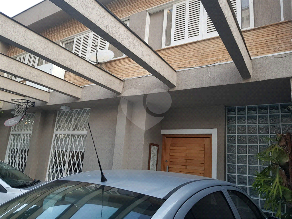 Casa à venda com 3 quartos, 243m² - Foto 7