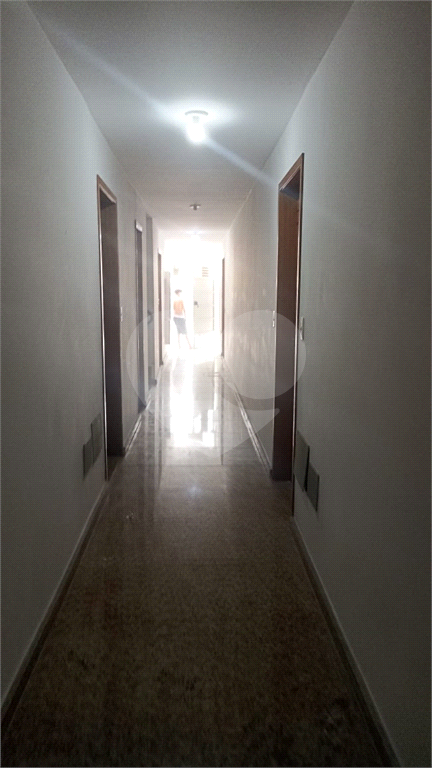 Apartamento à venda com 2 quartos, 32m² - Foto 27