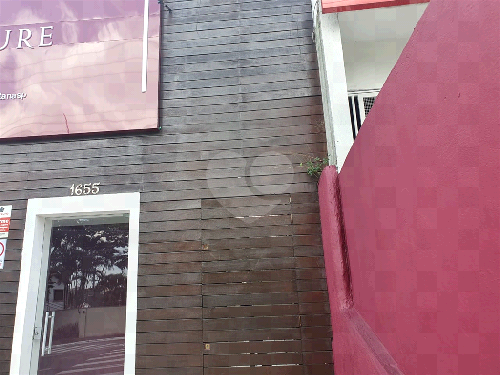 Sobrado Comercial Agua Fria, com 3 vagas , 6 salas , quintal com Edicula ....ao lado colegio