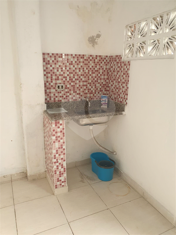Sobrado Comercial Agua Fria, com 3 vagas , 6 salas , quintal com Edicula ....ao lado colegio