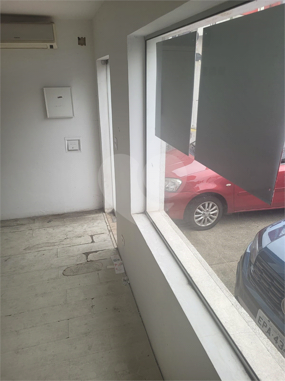 Sobrado Comercial Agua Fria, com 3 vagas , 6 salas , quintal com Edicula ....ao lado colegio