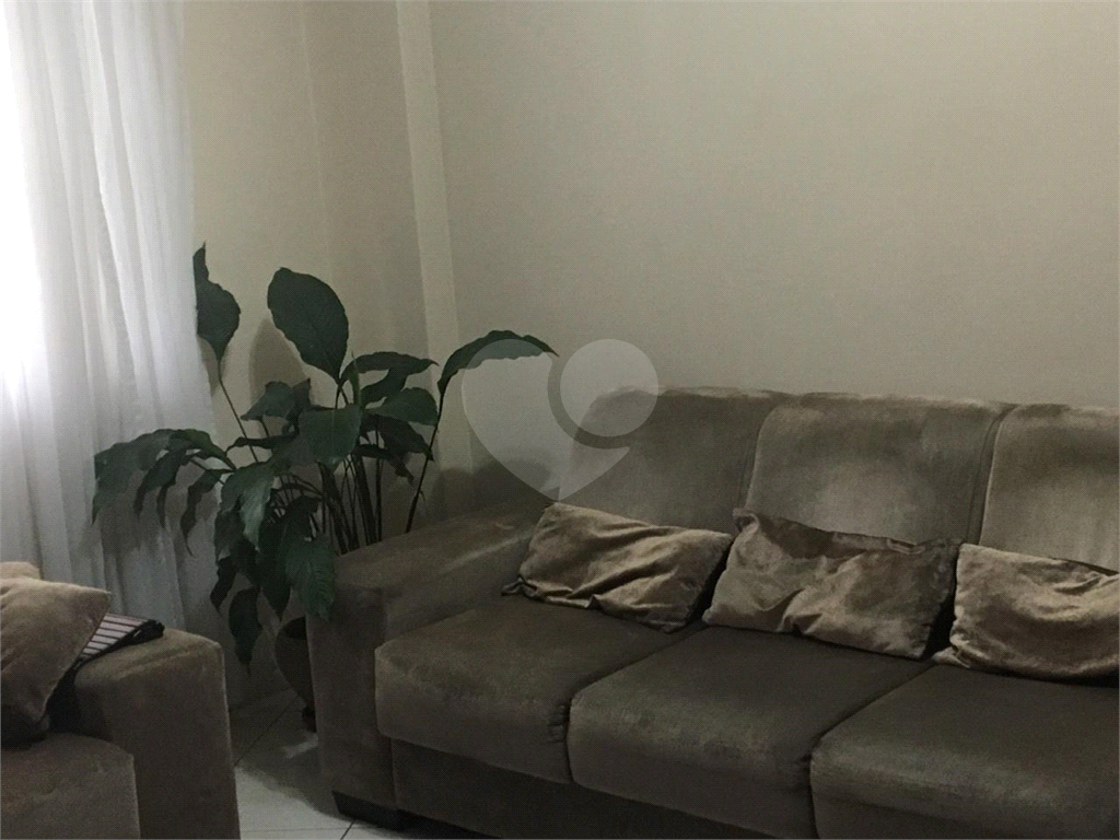 Casa Verde 1 dormitório sala cozinha com lavanderia piso frio em todos os cômodos se vaga garage