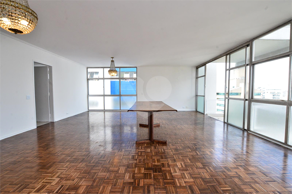 vende- se apto de 4 dormitórios em higienopolis