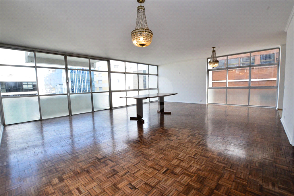 vende- se apto de 4 dormitórios em higienopolis