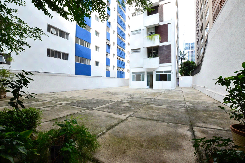 vende- se apto de 4 dormitórios em higienopolis