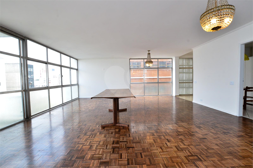 vende- se apto de 4 dormitórios em higienopolis