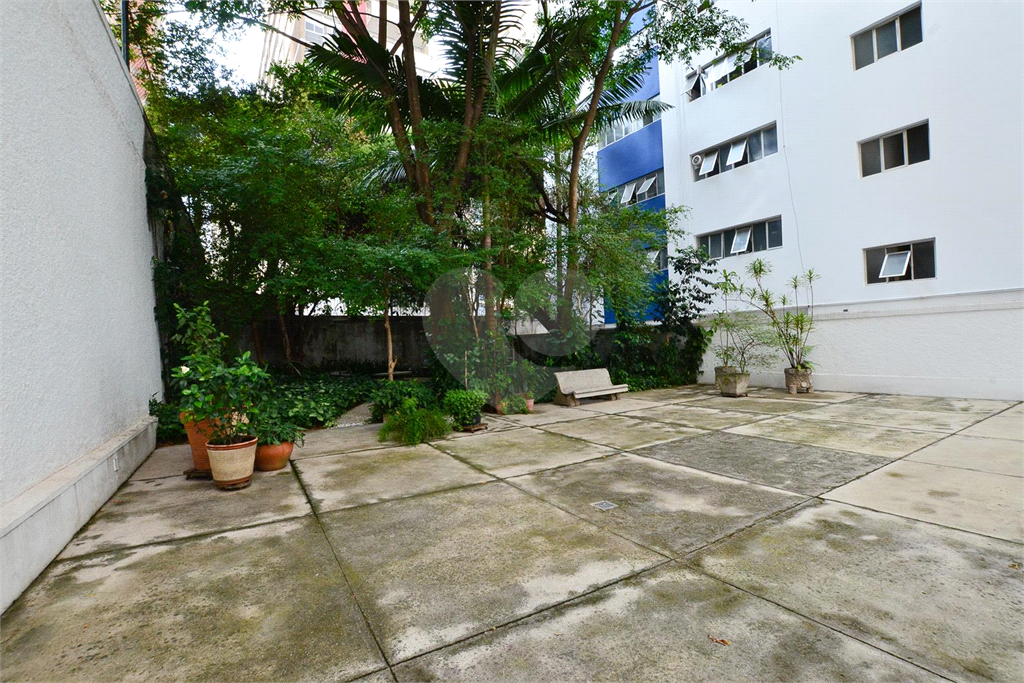 vende- se apto de 4 dormitórios em higienopolis