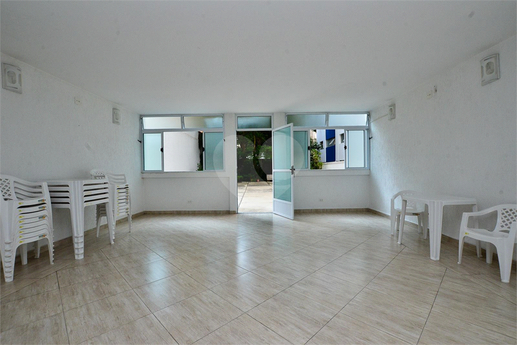 vende- se apto de 4 dormitórios em higienopolis