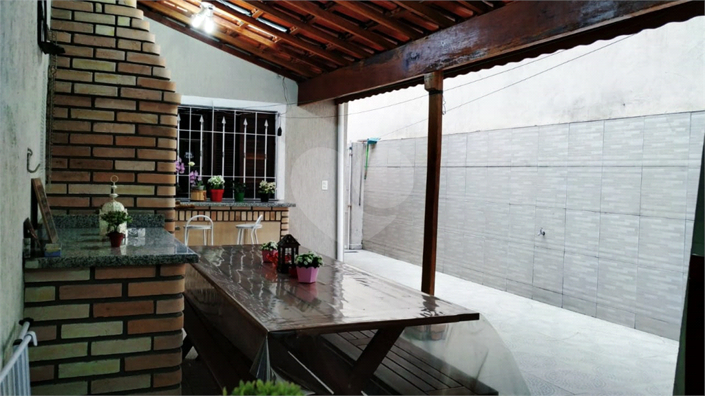 Excelente Casa Térrea para venda com 190 m², 3 dormitórios localizado no Parque Edu Chaves, SP.