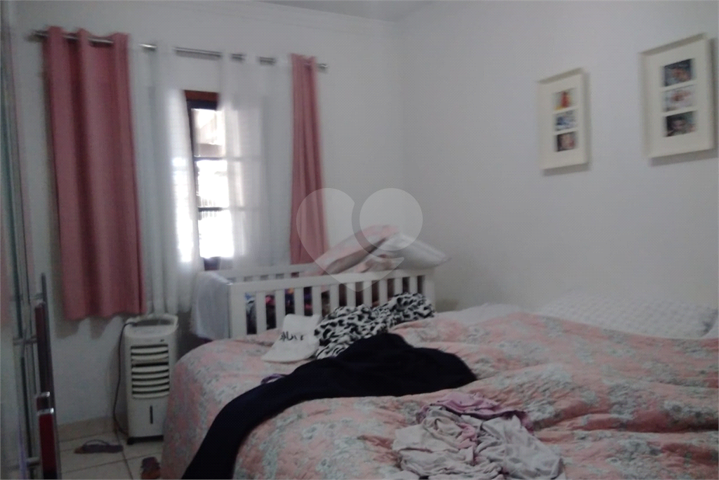 Excelente Casa Térrea para venda com 190 m², 3 dormitórios localizado no Parque Edu Chaves, SP.