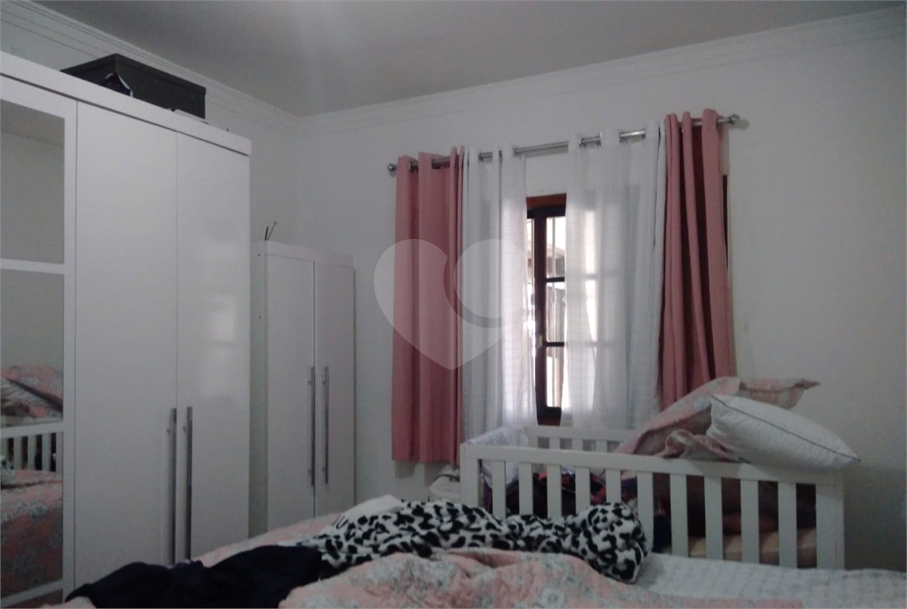 Excelente Casa Térrea para venda com 190 m², 3 dormitórios localizado no Parque Edu Chaves, SP.