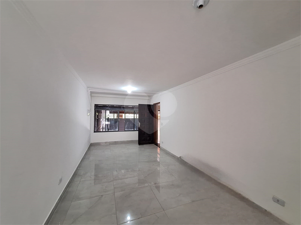 Sobrado à venda e aluguel com 3 quartos, 120m² - Foto 4