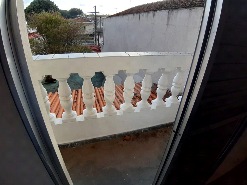 Casa pra locação com 2 dormitórios e 2 vagas no Tremembé