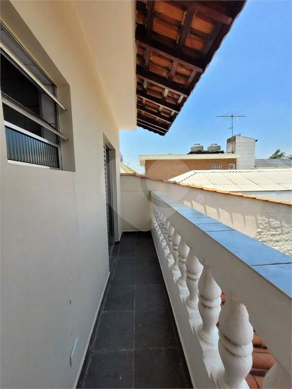 Casa pra locação com 2 dormitórios e 2 vagas no Tremembé